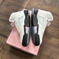 Medium Soft Pink Jordan 5 Retro (USED)