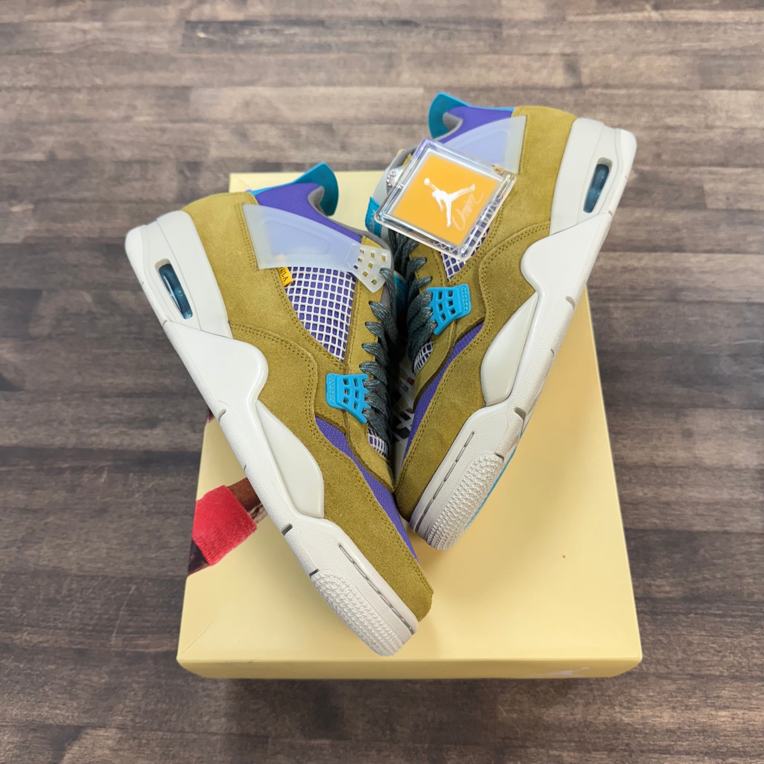Desert Moss Union Jordan 4 (Lightly Worn)