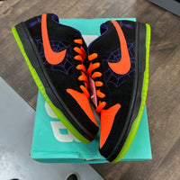 Night of Mischief SB Dunk Low (Lightly Worn)