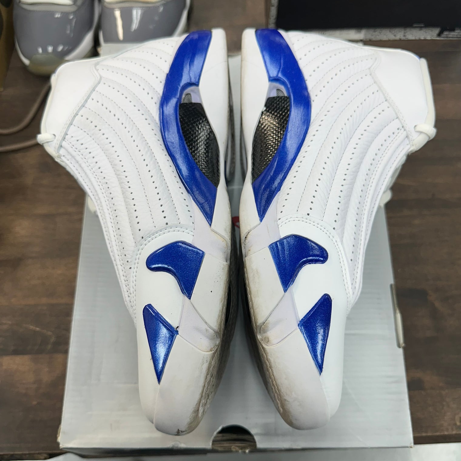 Hyper Royal Jordan 14 (USED)