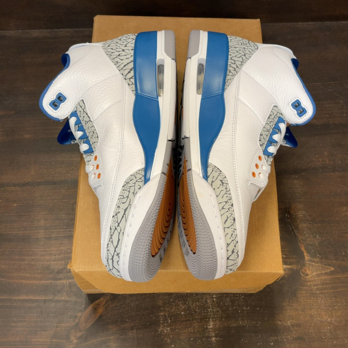 Jordan 3 Retro Wizards Size 10 - Image 4