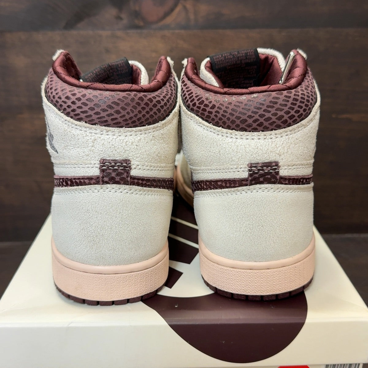 Jordan 1 Retro High OG A Ma Maniére Size 7 (Pre-Owned) - Image 5