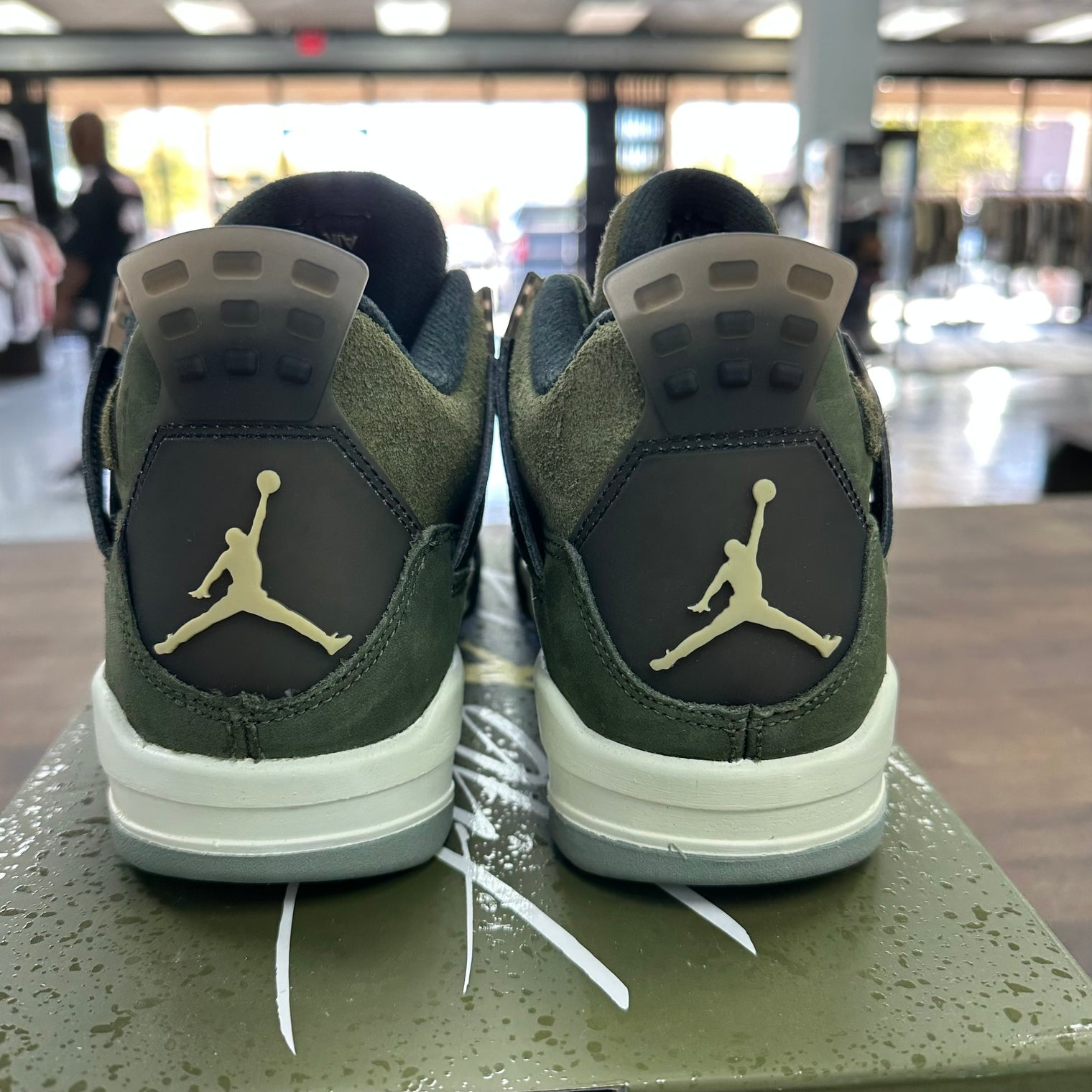 Craft Olive Jordan 4 Retro (GS) (USED)