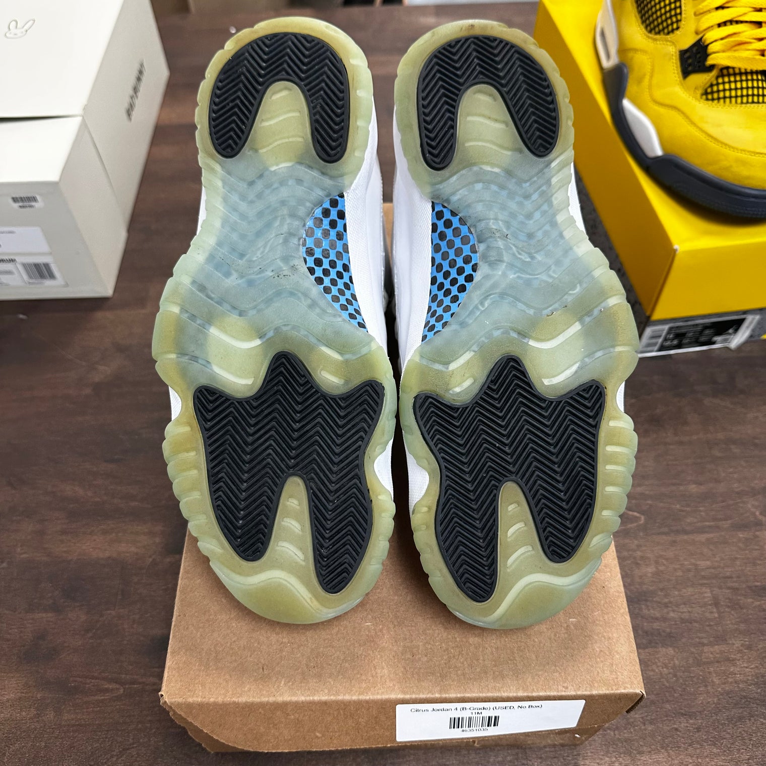 Legend Blue Jordan 11 (2014) (USED,No Box)