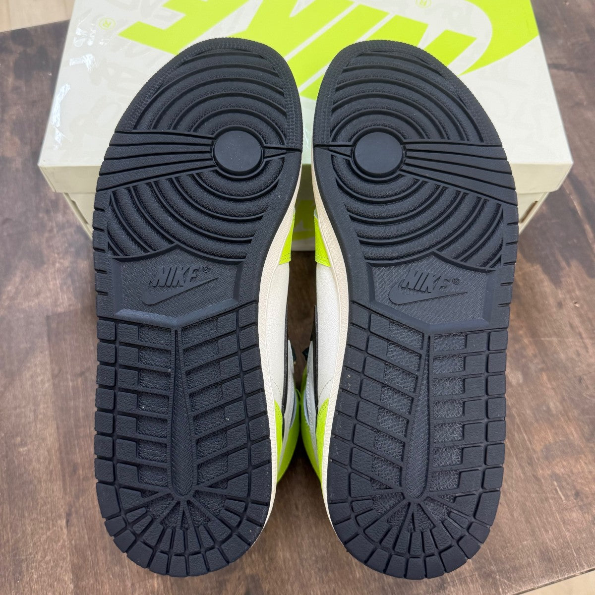Jordan 1 Retro High OG Visionaire - Image 4