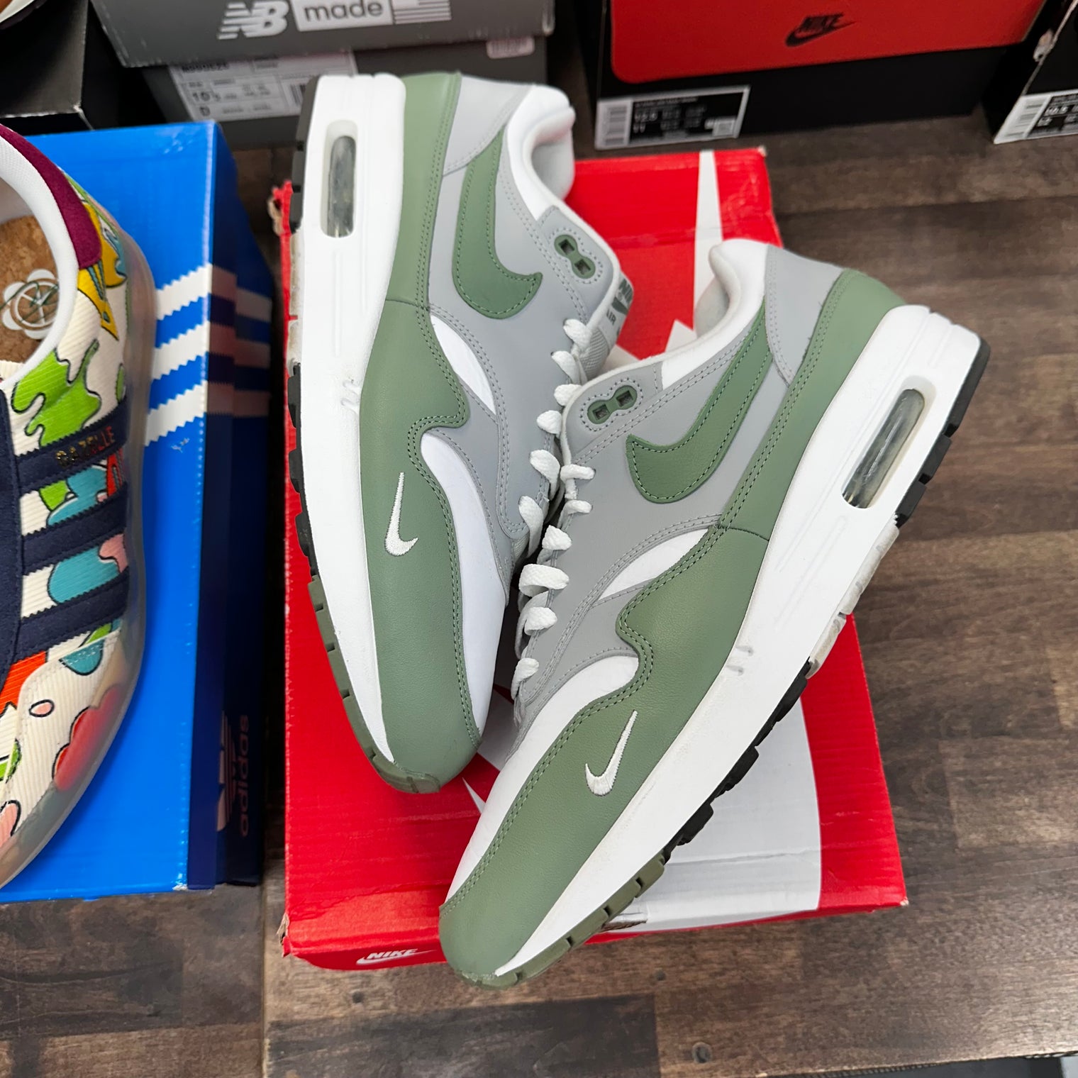 Spiral Sage Air Max 1 (USED)