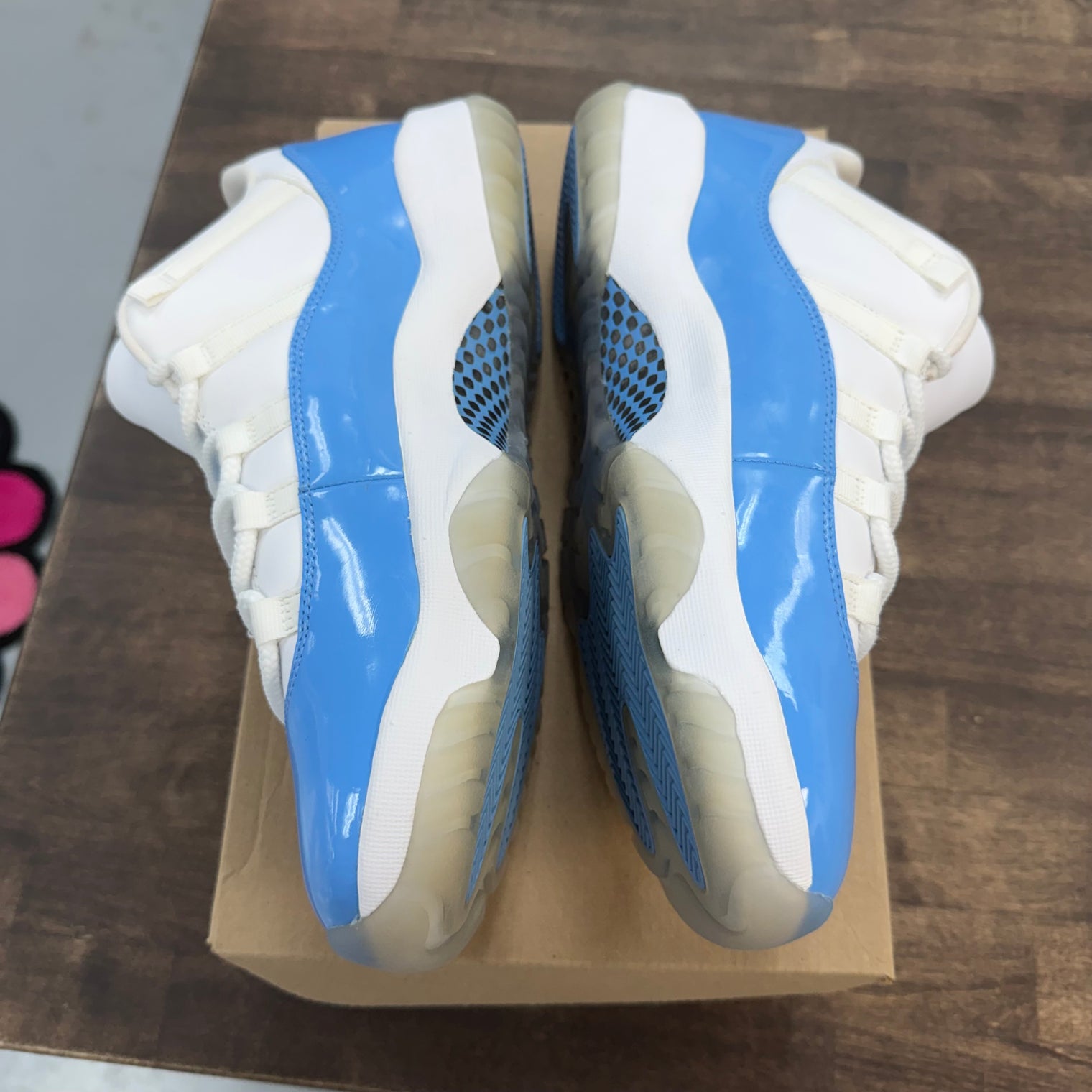 UNC Jordan 11 Low Retro (USED, No Box)