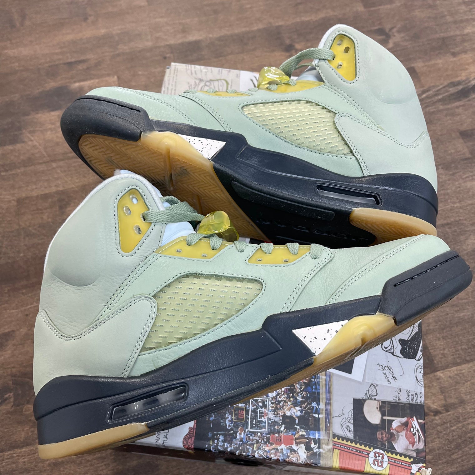 Jade Horizon Jordan 5 Retro (USED)