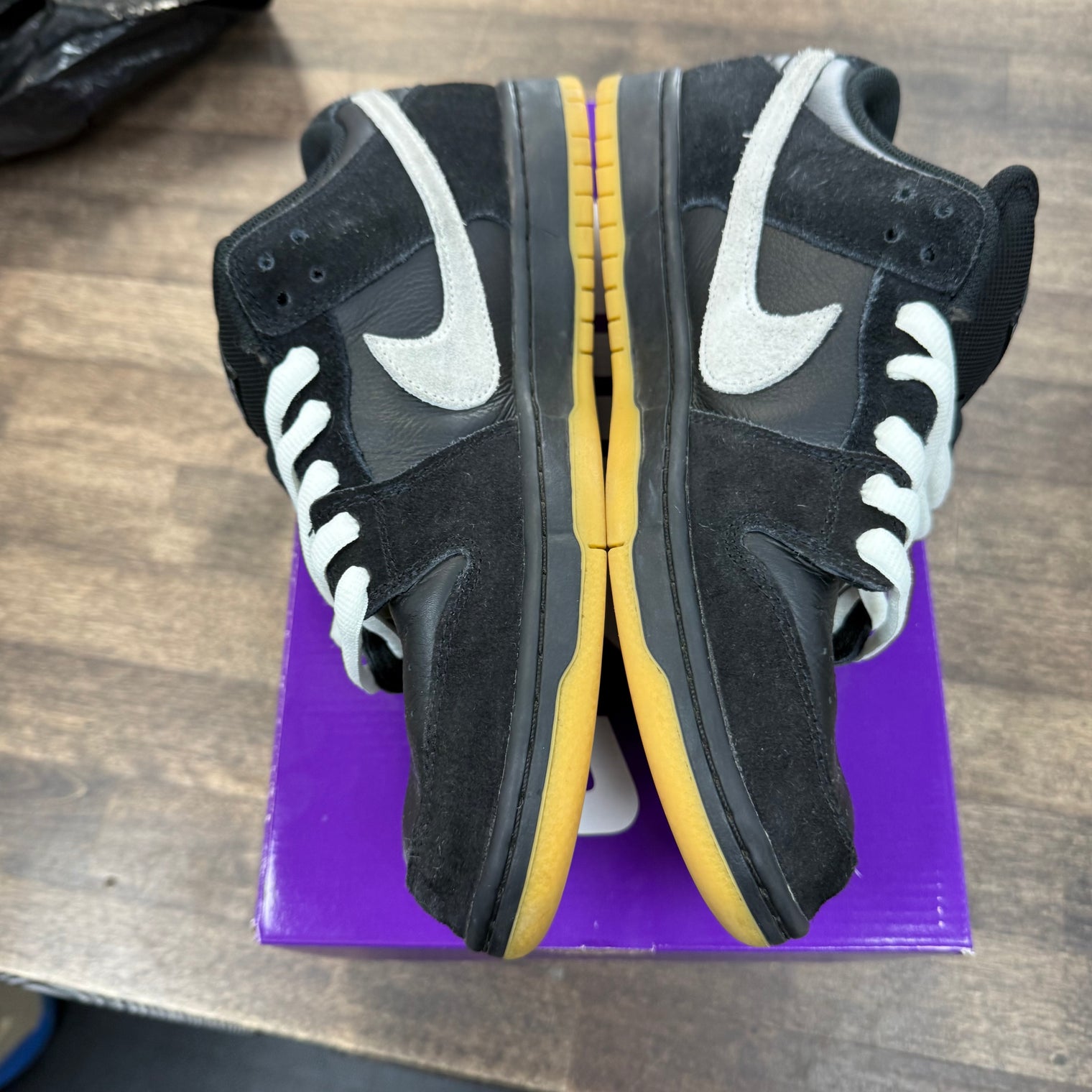 Black Gum Nike SB Dunk Low (USED, replacement box)
