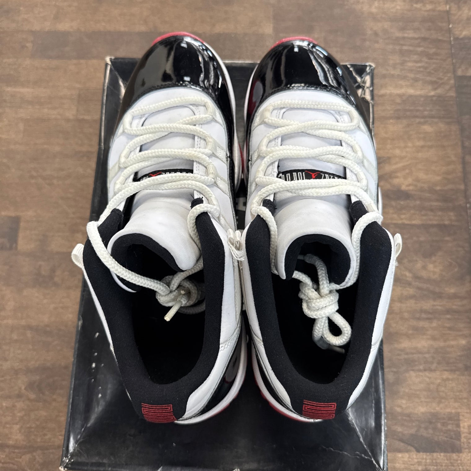 Concord Bred Jordan 11 Low (USED)