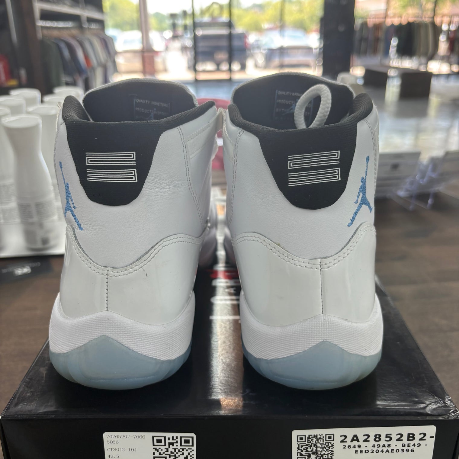 Legend Blue Jordan 11 (2024) (USED)