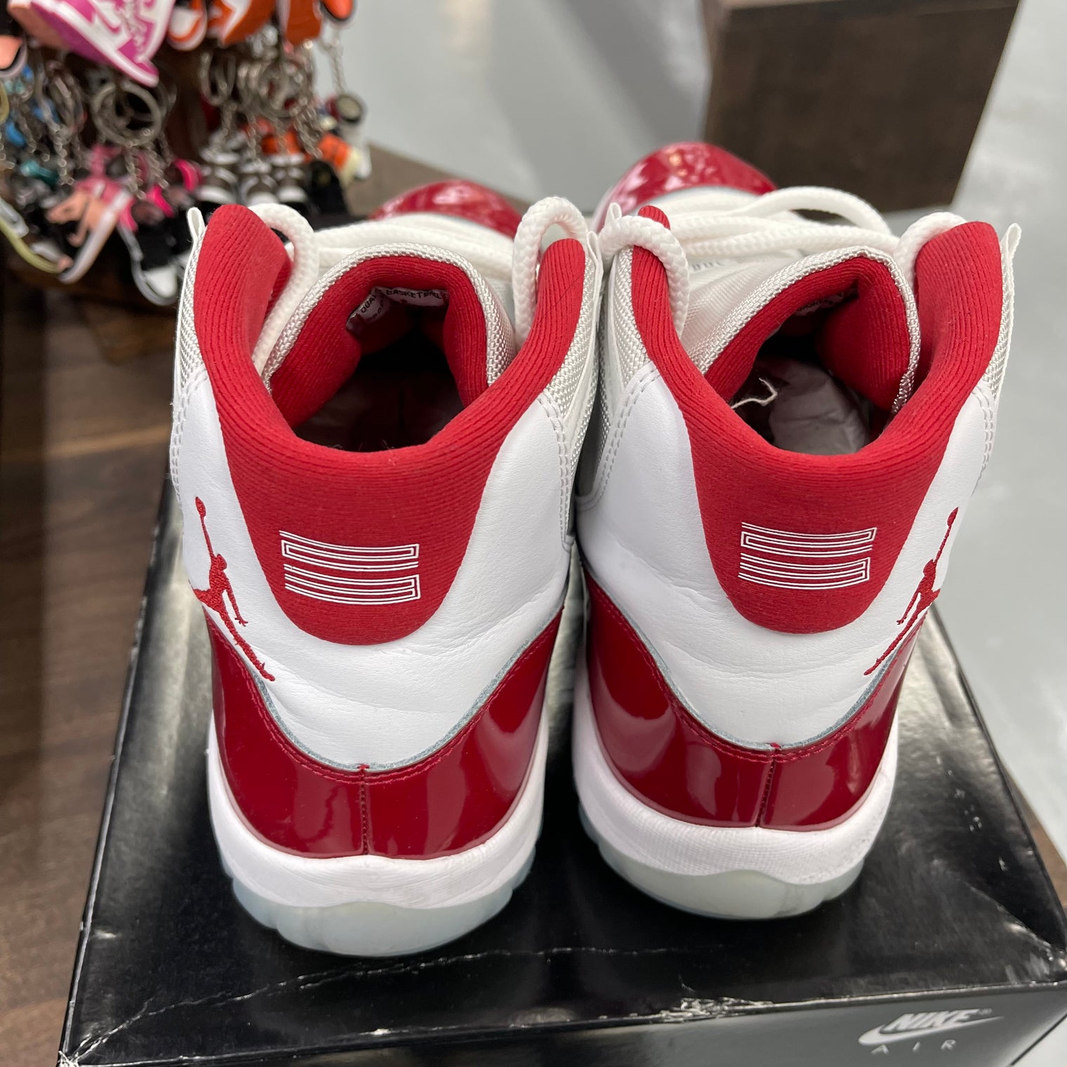 Cherry Jordan 11 (USED)