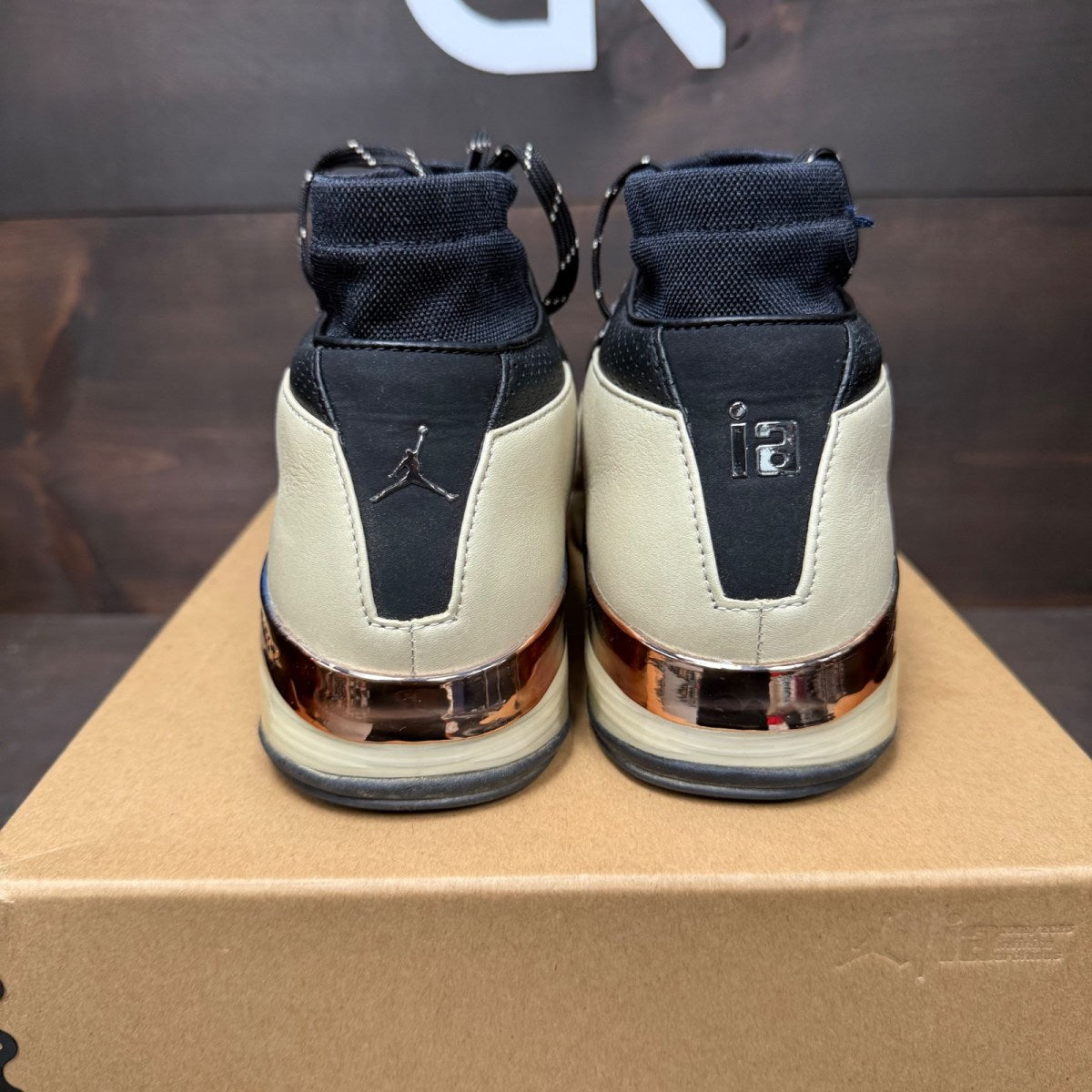 Jordan 17 Retro Low SP Infinite Archives - Image 4