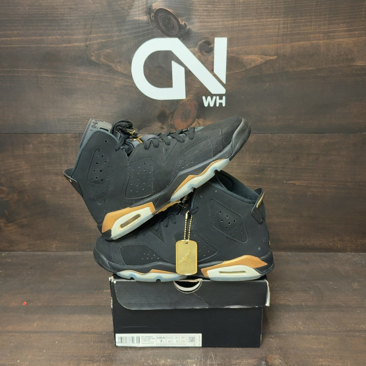 Jordan 6 Retro DMP 2020 (GS) Size 7Y (Pre-Owned)