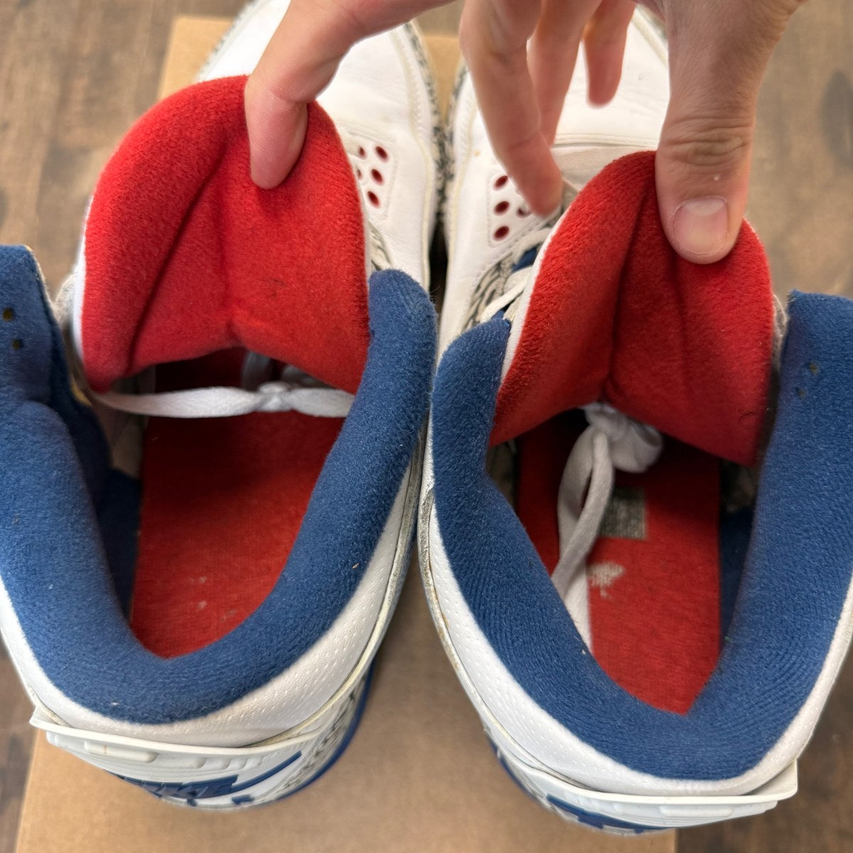 Jordan 3 Retro True Blue (2016) Size 11 (Pre-Owned) - Image 4