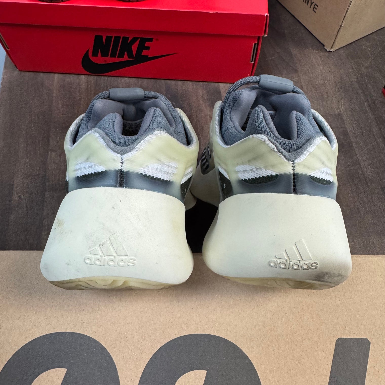 Fade Salt Yeezy 700 V3 (USED, No Insoles)