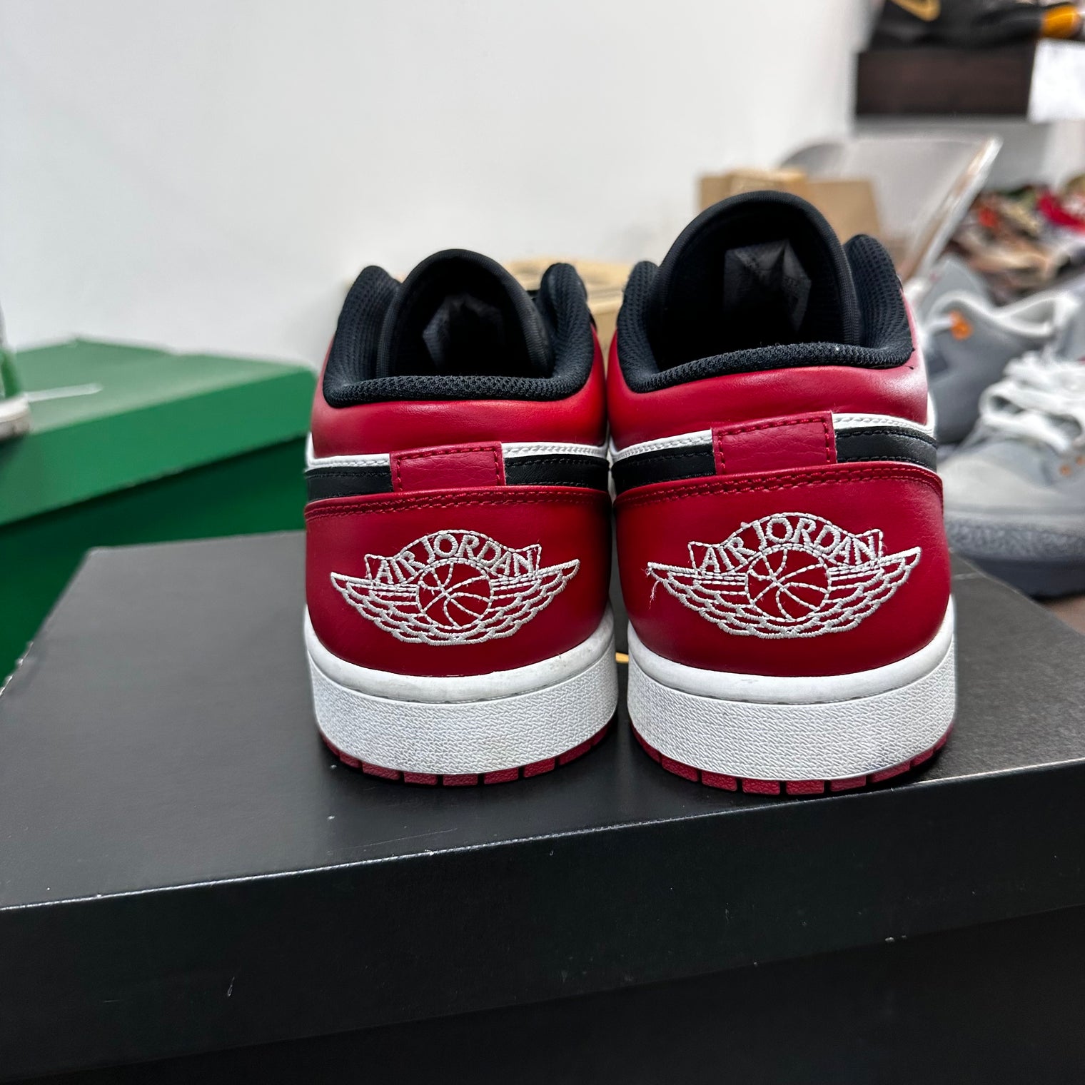 Bred Toe Jordan 1 Low (USED)