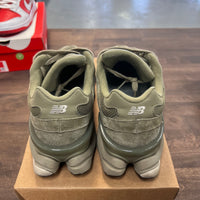 Convert Green Dark Stoneware New Balance 9060 (USED, No Box)