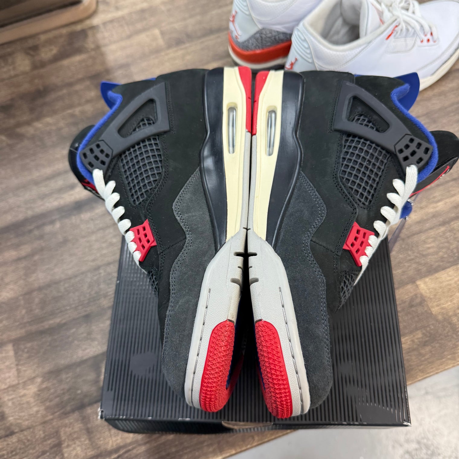 Jordan 4 Retro Rare Air (Gold Lettering) (US 11) (USED)