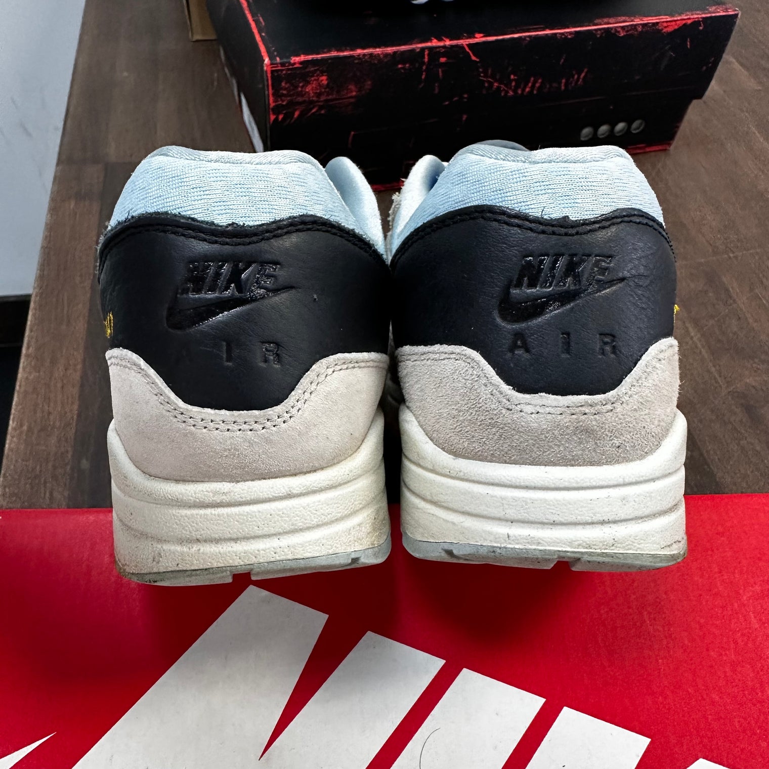 Dawn Nike Size? Air Max 1 (USED)