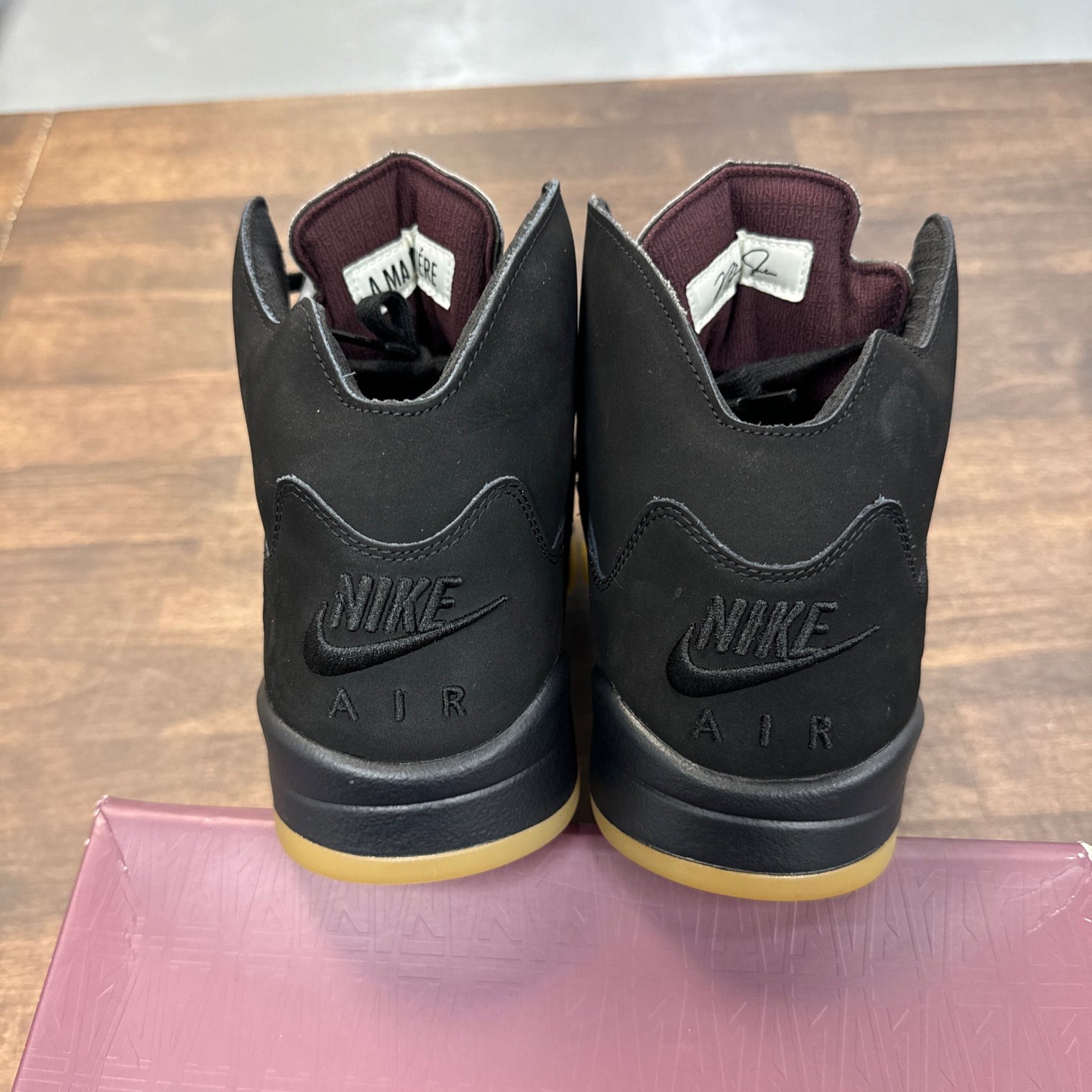 A Ma Maniere Dusk Jordan 5 (USED)