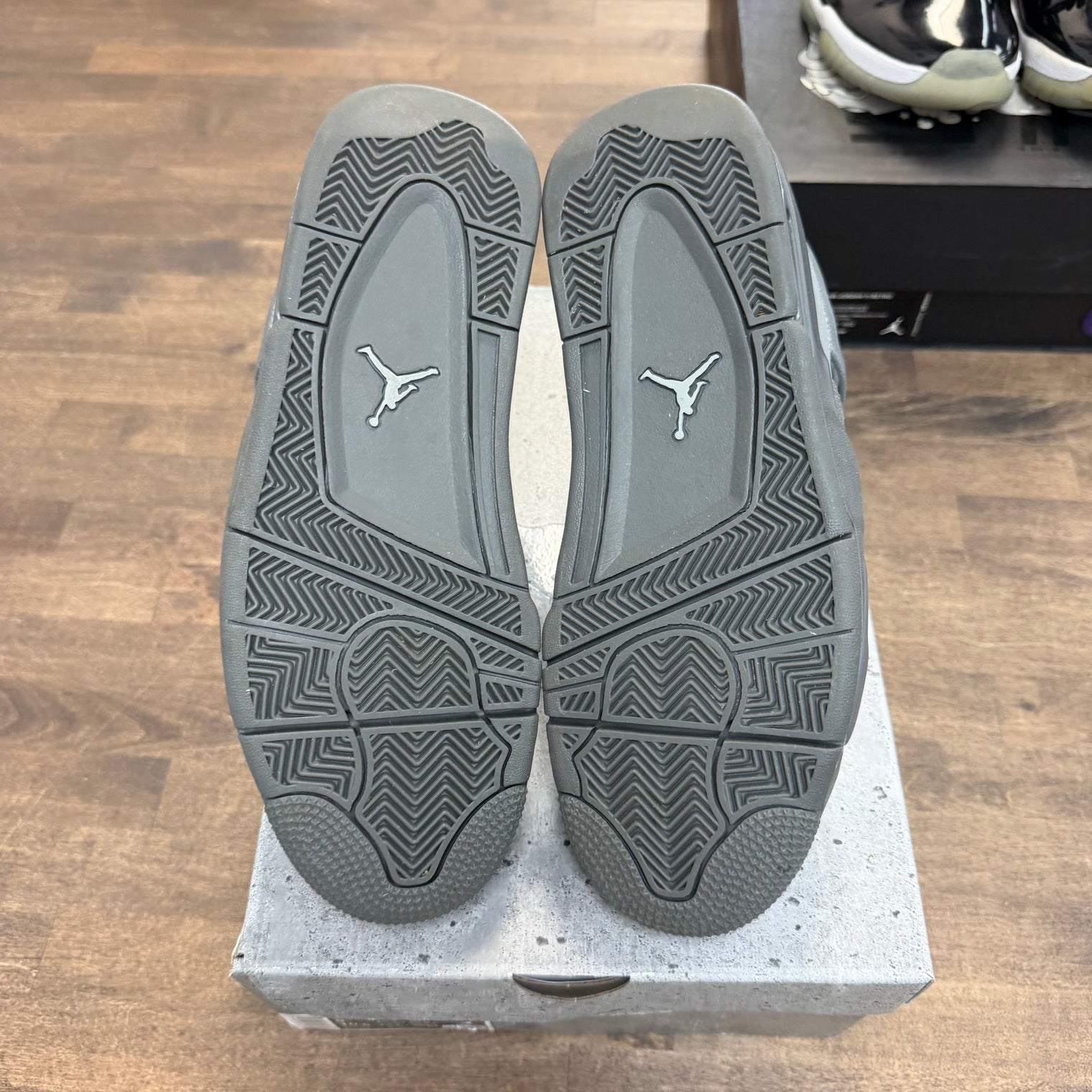 Wet Cement Jordan 4 (USED)