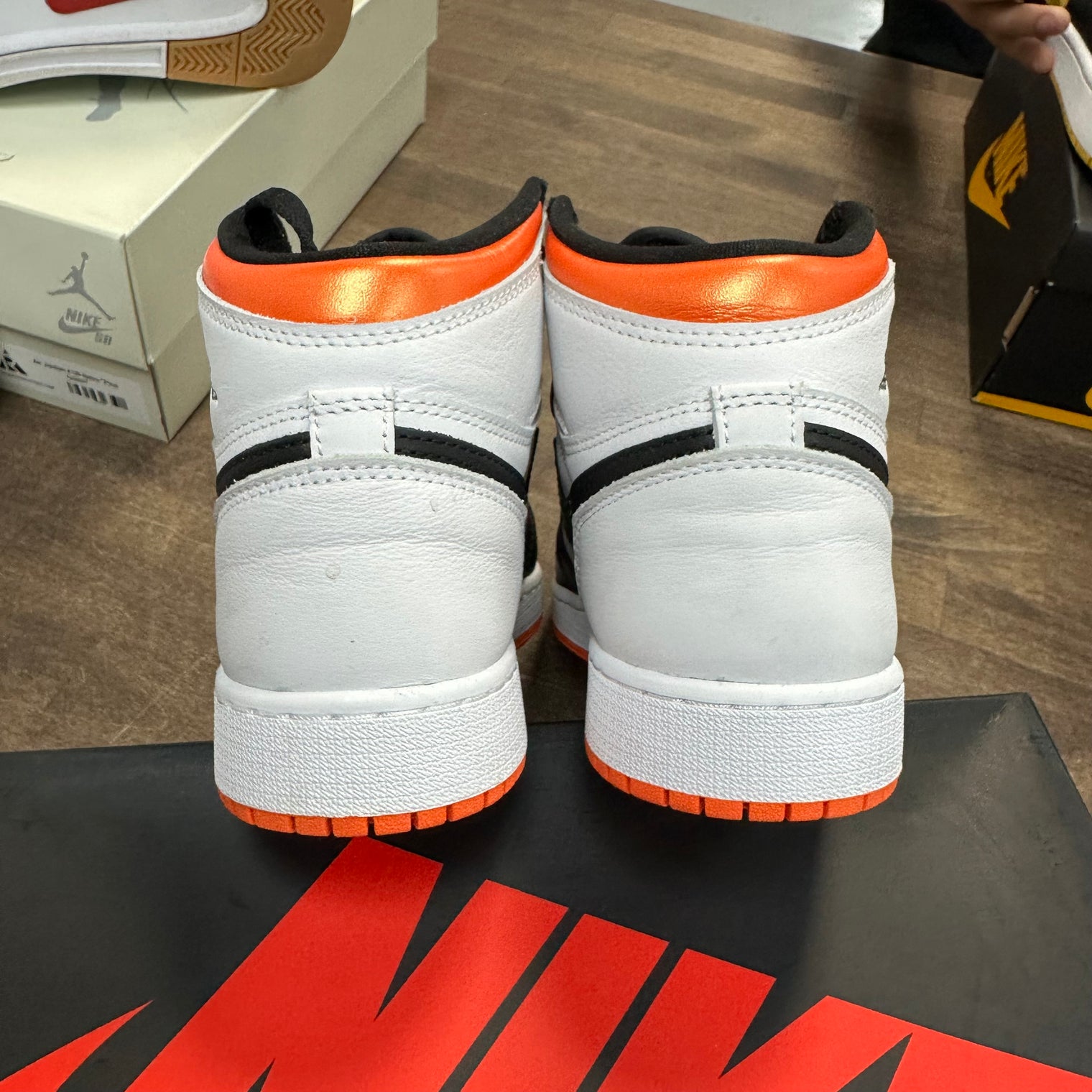 Electro Orange Jordan 1 High (GS) (USED)
