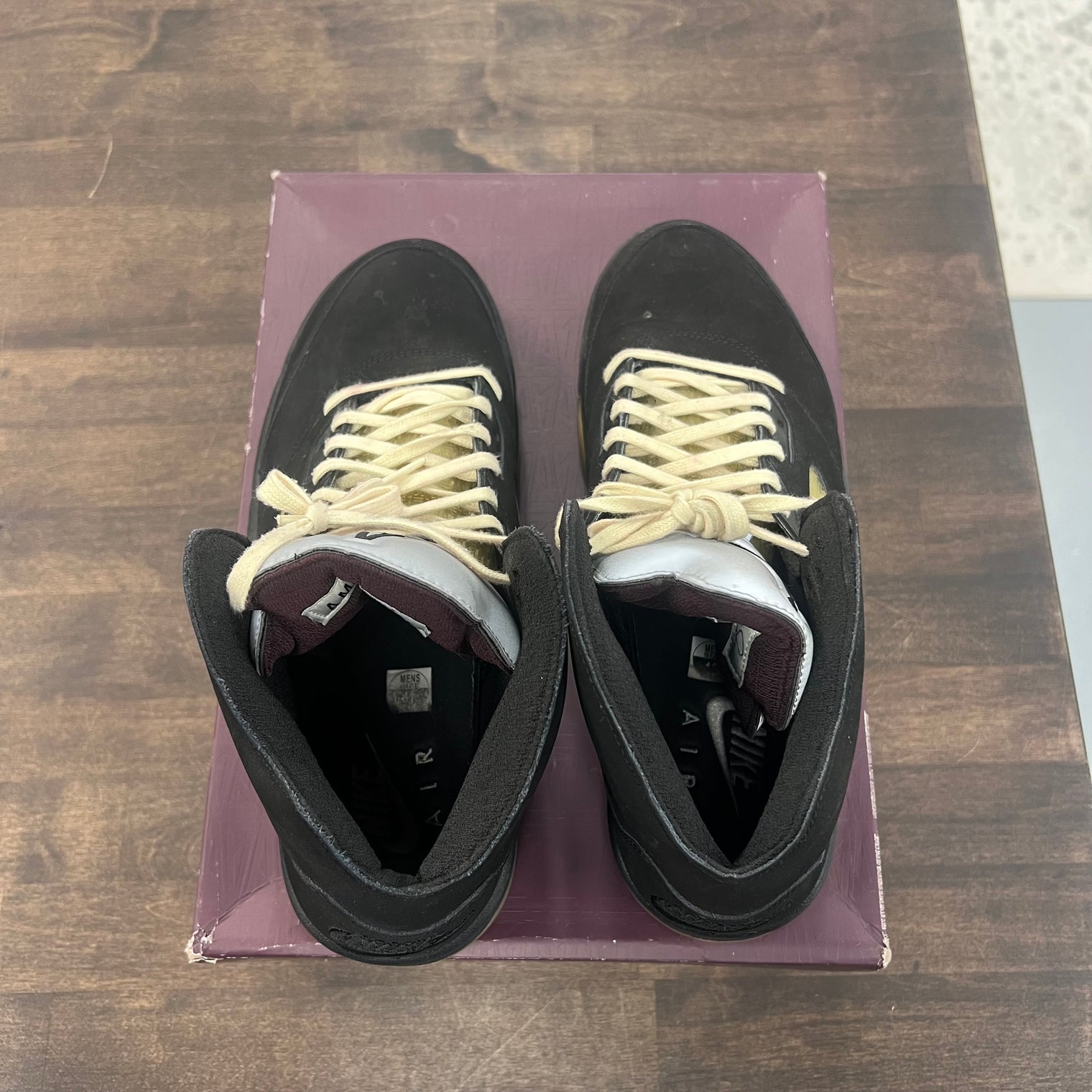 Dusk A Ma Maniere Jordan 5 (USED)