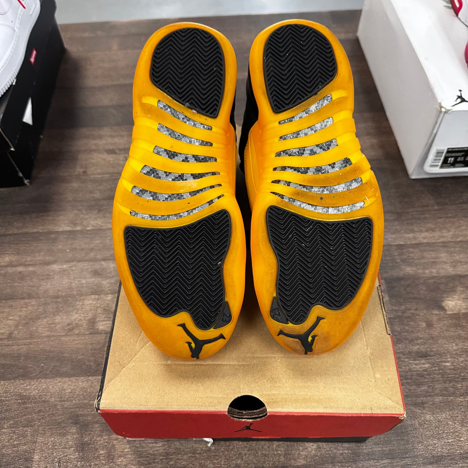 University Gold Jordan 12 (USED)