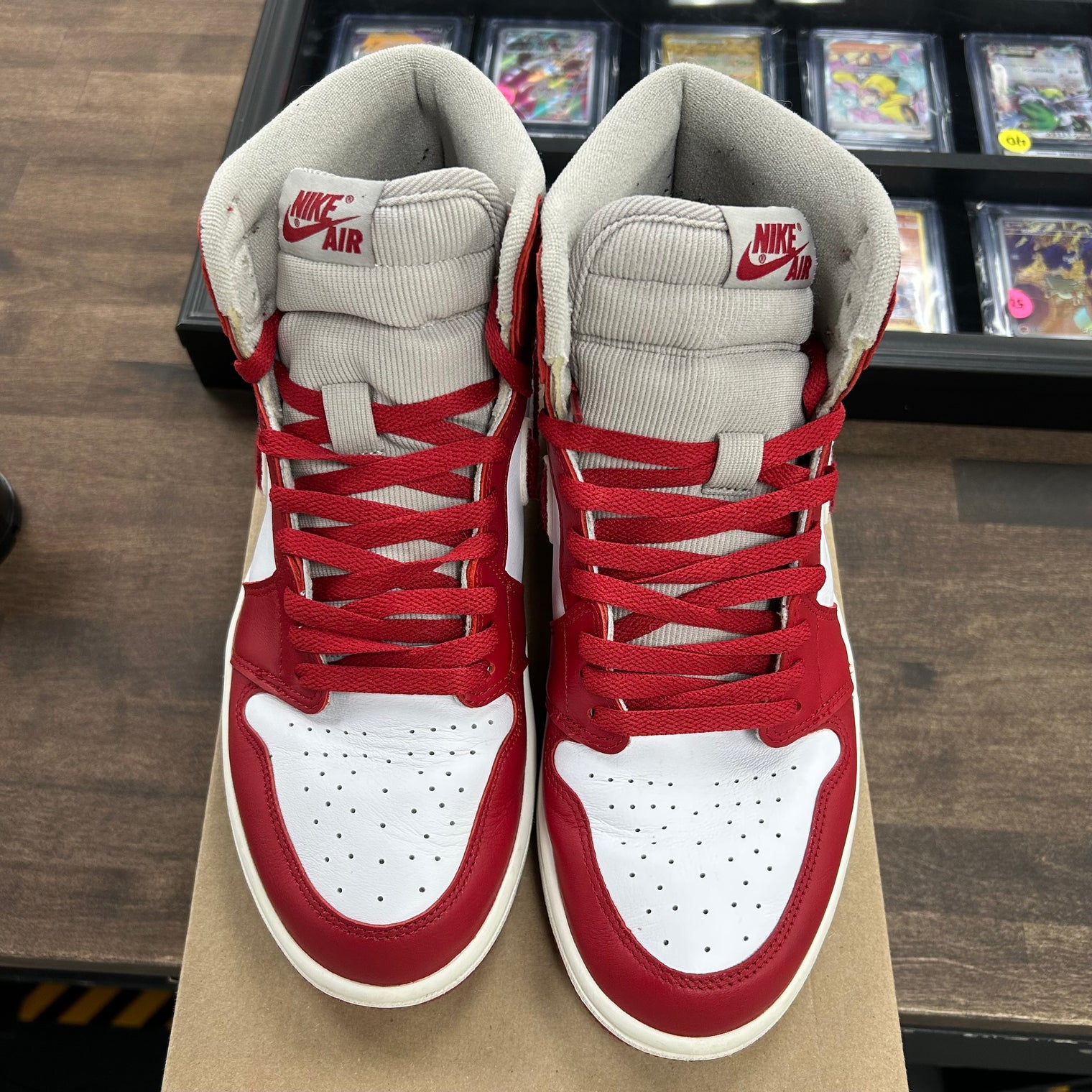 (W) Chenille Varsity Red Jordan 1 High (USED)