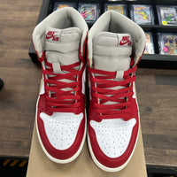 (W) Chenille Varsity Red Jordan 1 High (USED)