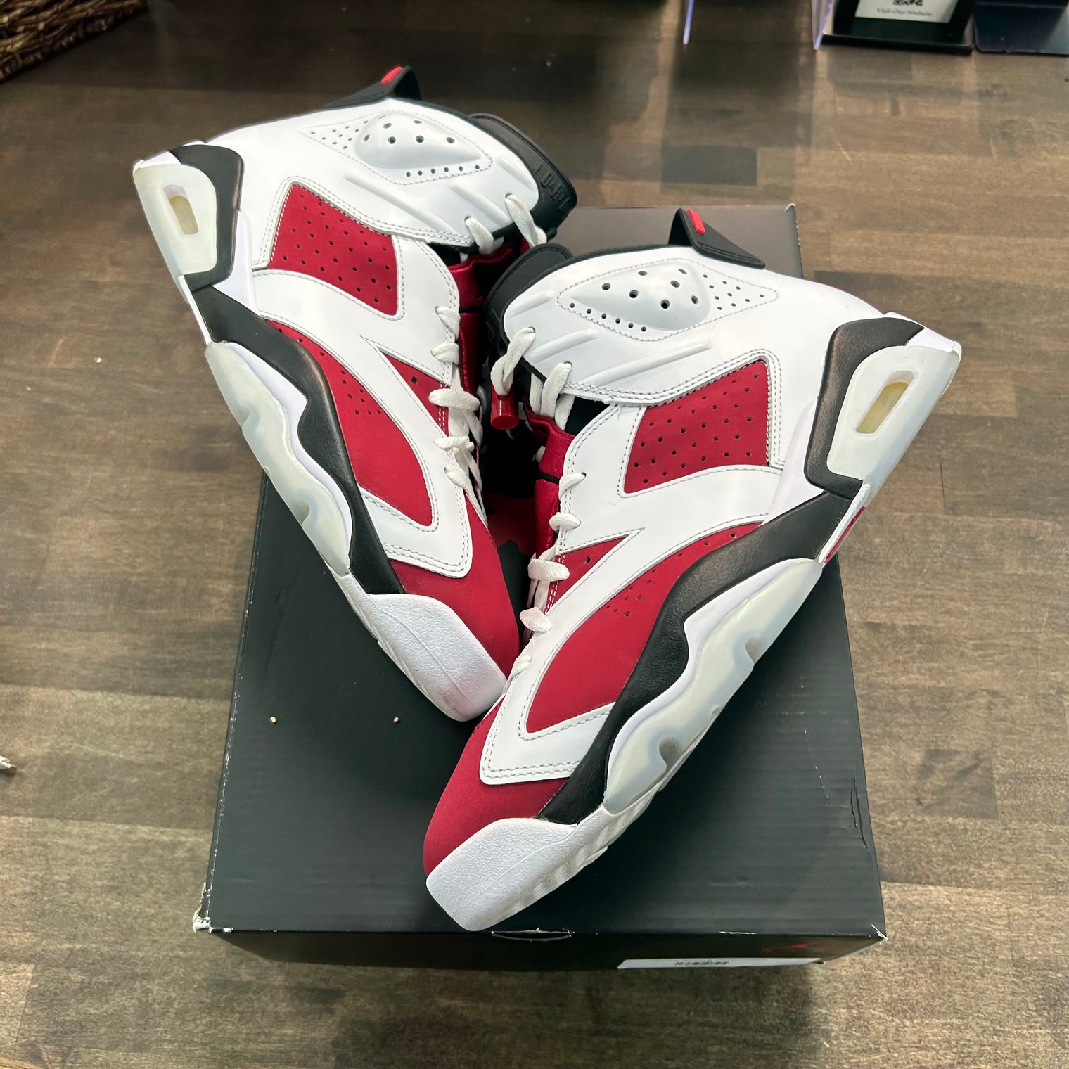 Carmine Jordan 6 (2021) (USED)
