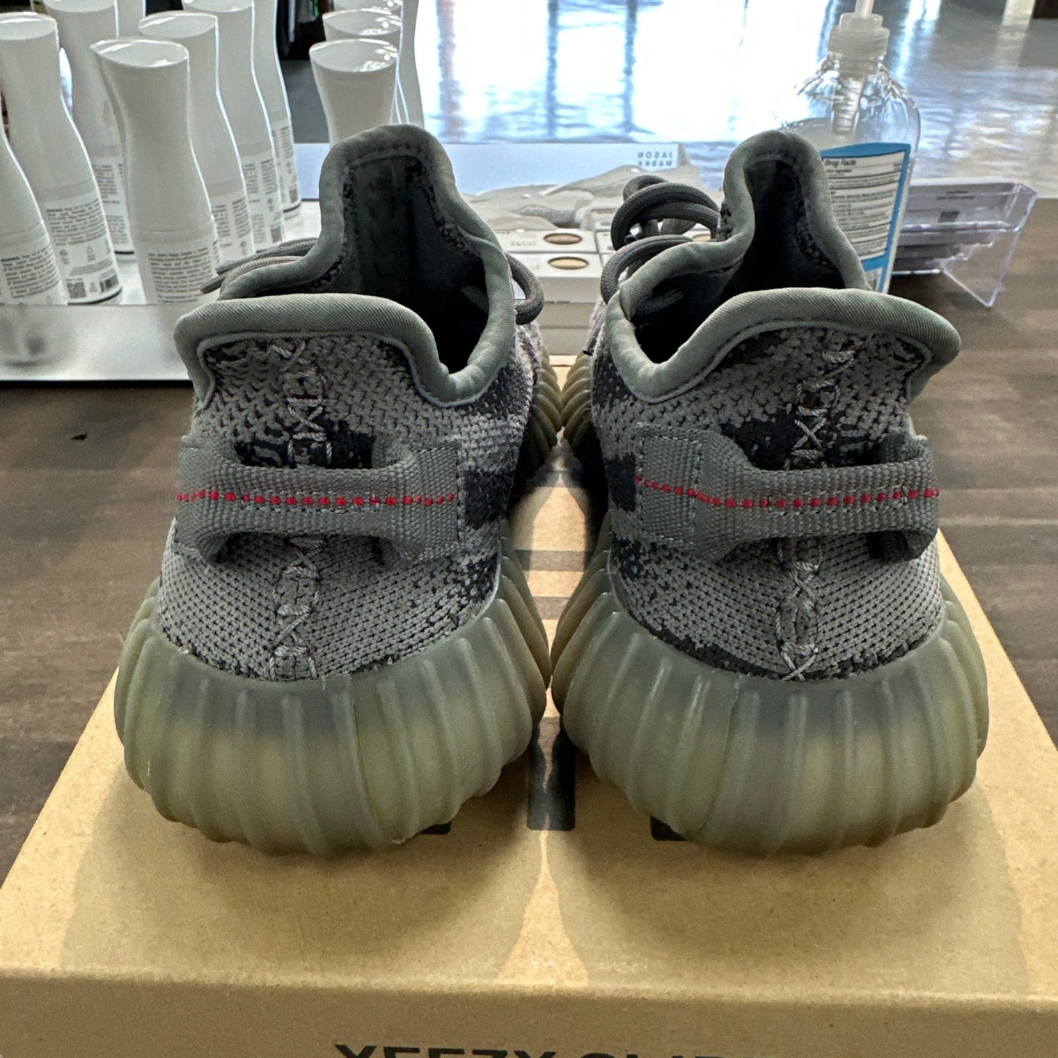 Beluga Yeezy 350 (USED, Replacement Box)