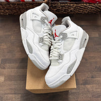White Oreo Jordan 4 (USED,NO BOX)