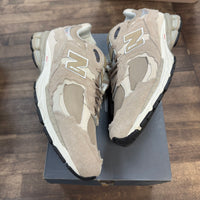 Protection Pack Driftwood New Balance 2002R (USED)