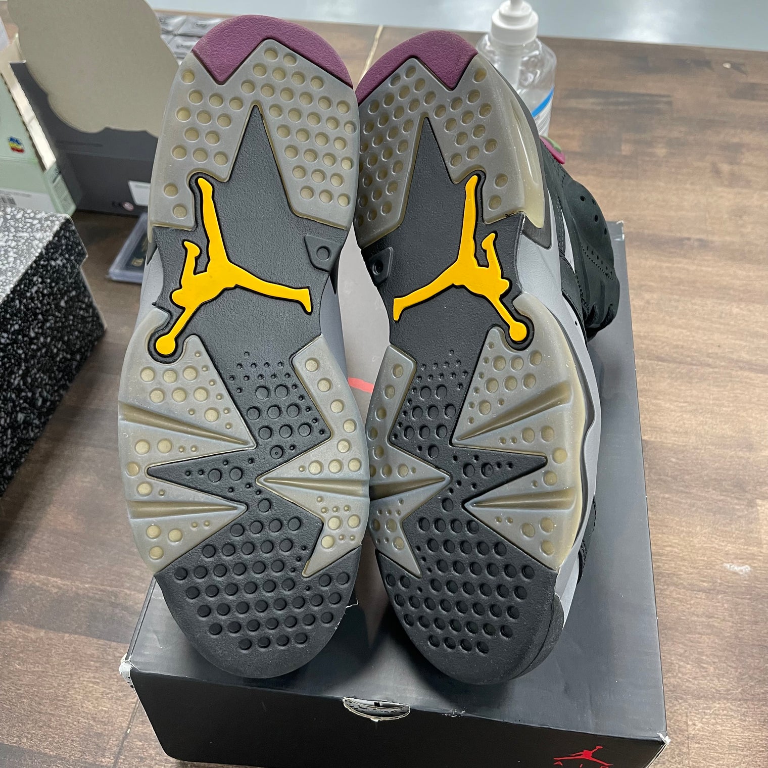 Bordeaux Jordan 6 (USED)