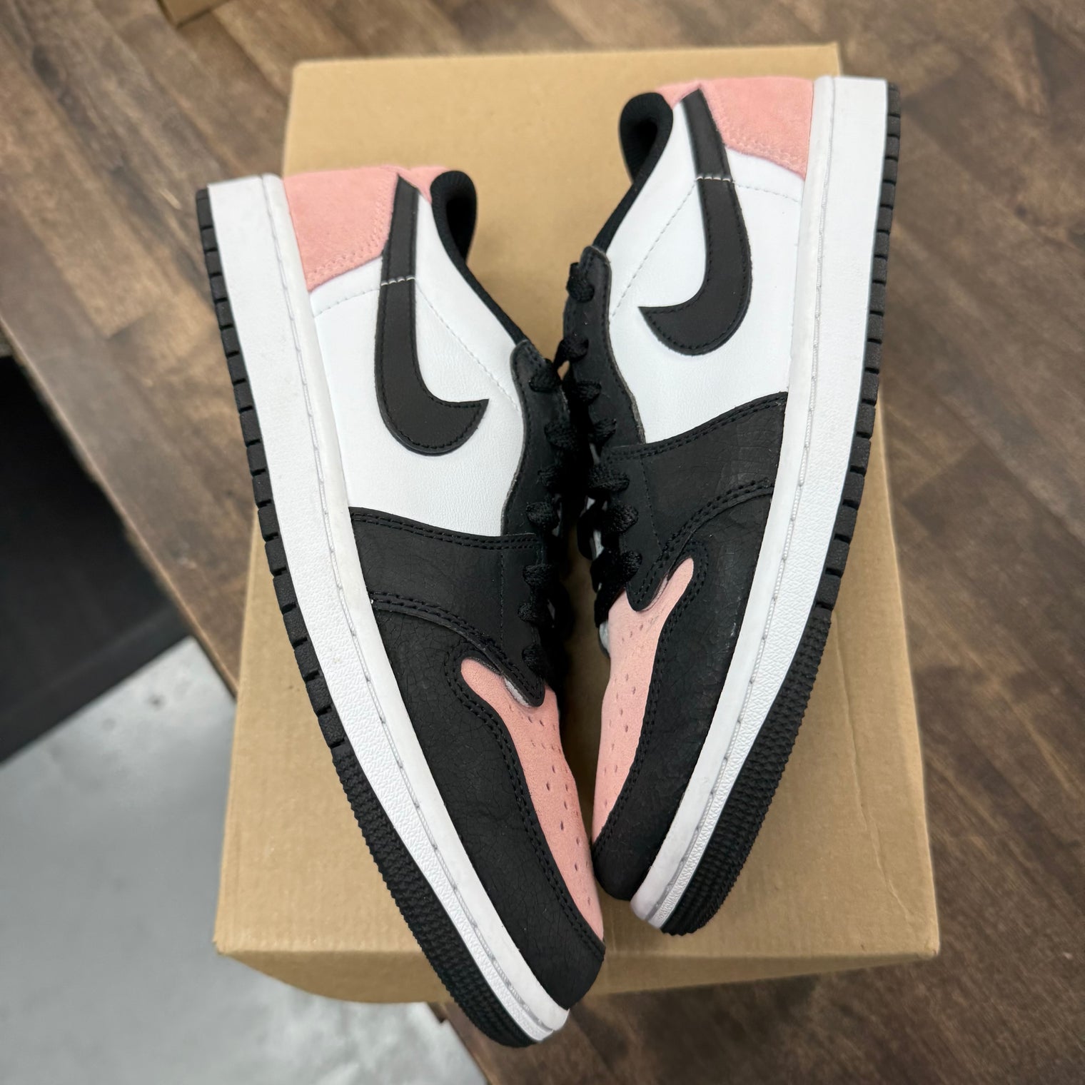Bleached Coral Jordan 1 Low OG (USED, No Box)
