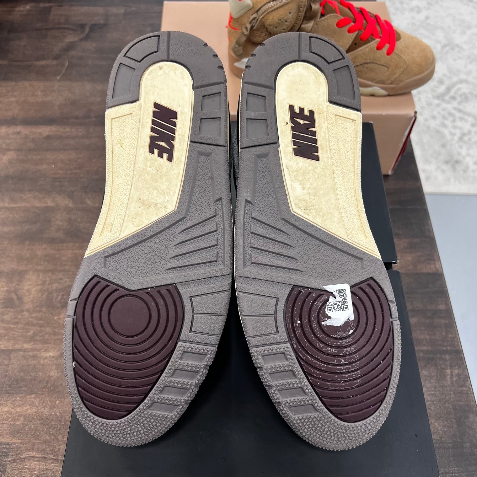 A Ma Maniere While Your Sleeping Jordan 3 (W) (USED)