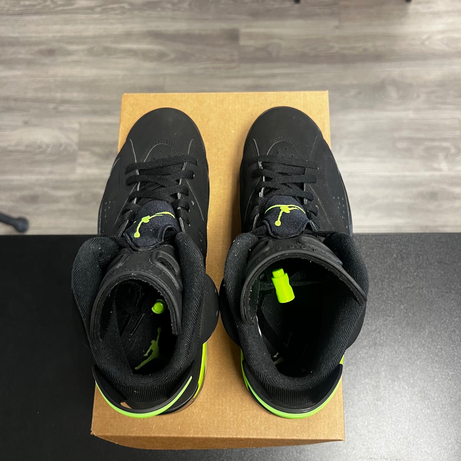 Electric Green Jordan 6 (USED, no box)