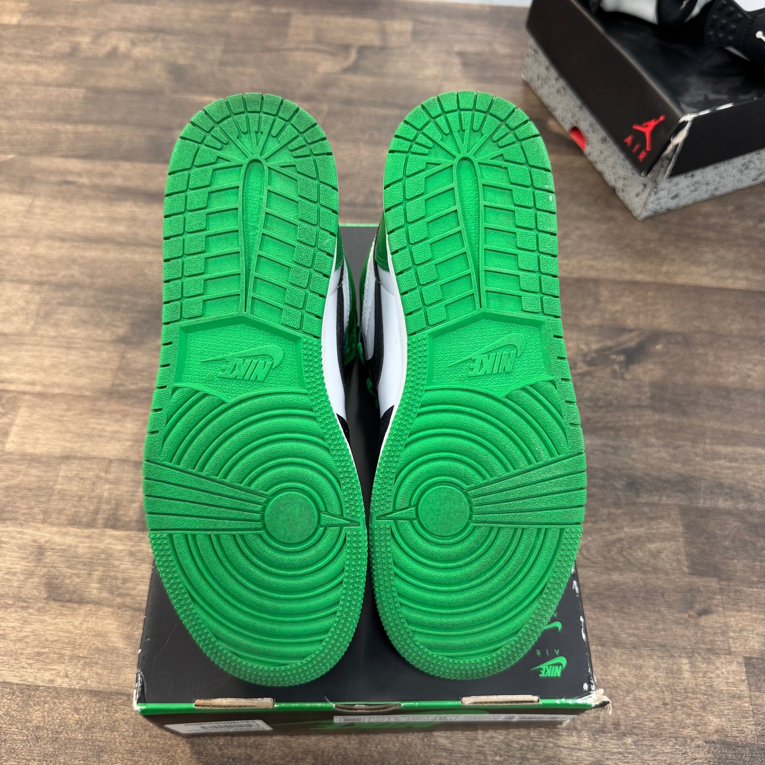 Lucky Green Jordan 1 High (GS) (USED, No Lid)