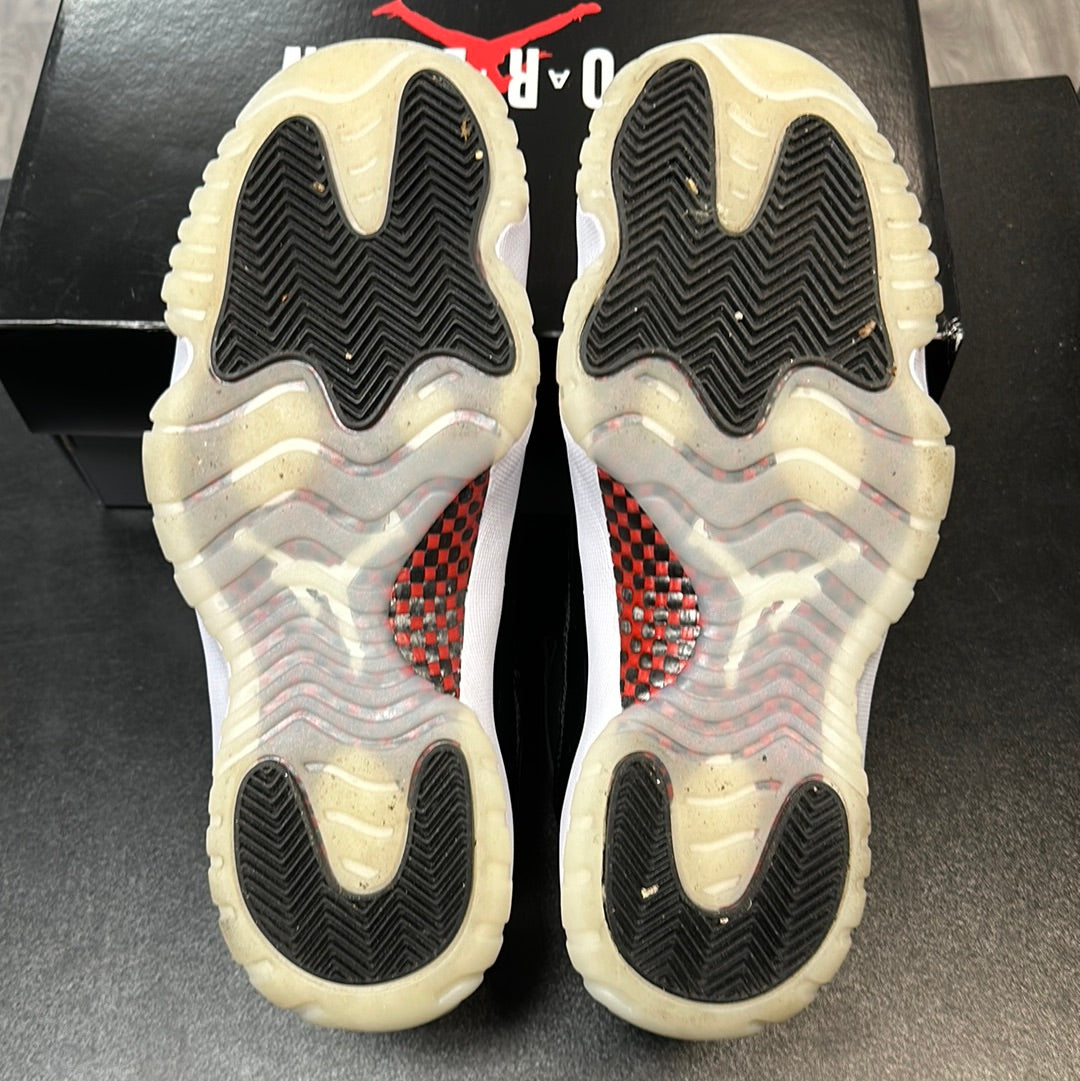 72-10 Jordan 11 Low (USED)