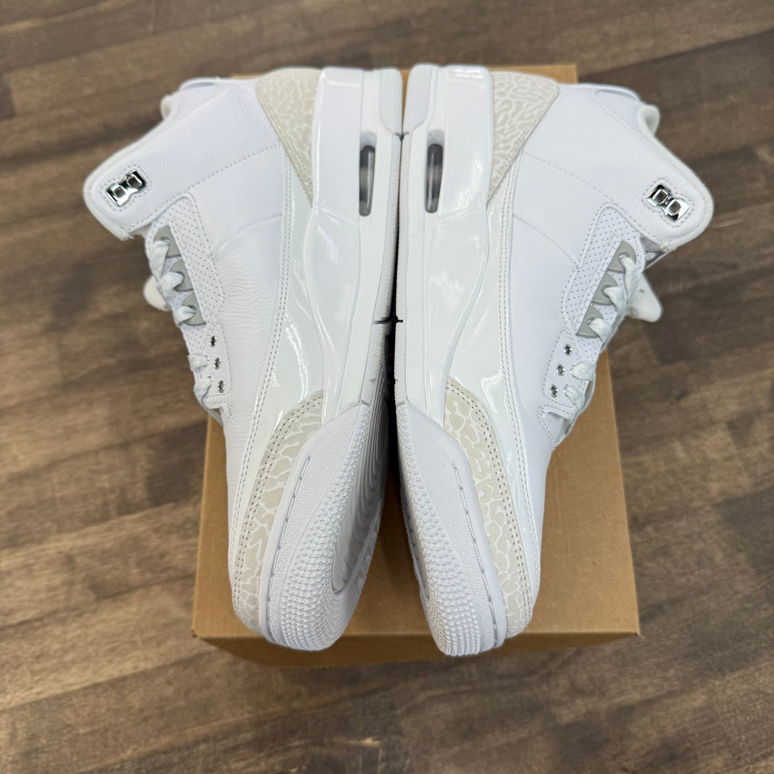 Pure Money Jordan 3 Retro (USED,No Box)