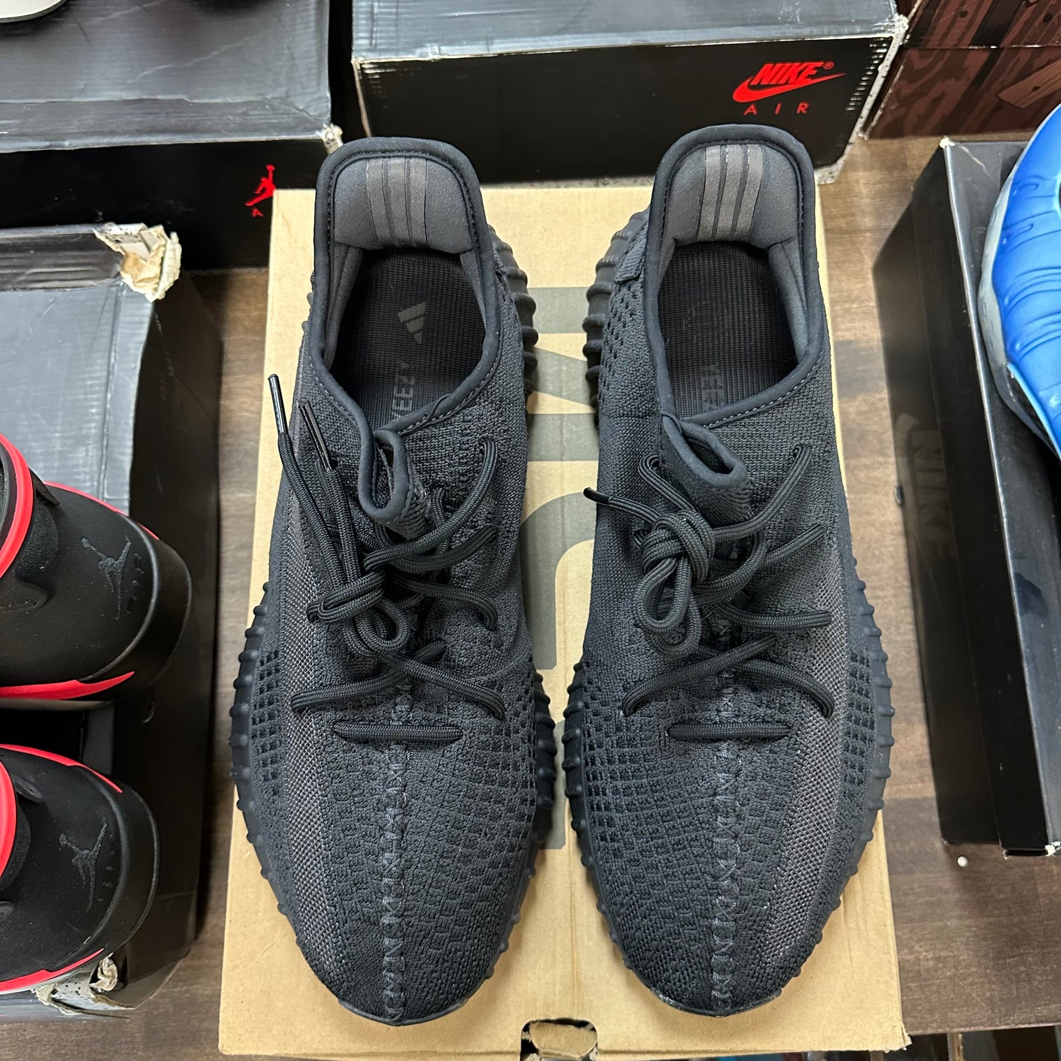 Onyx Yeezy 350 (USED)