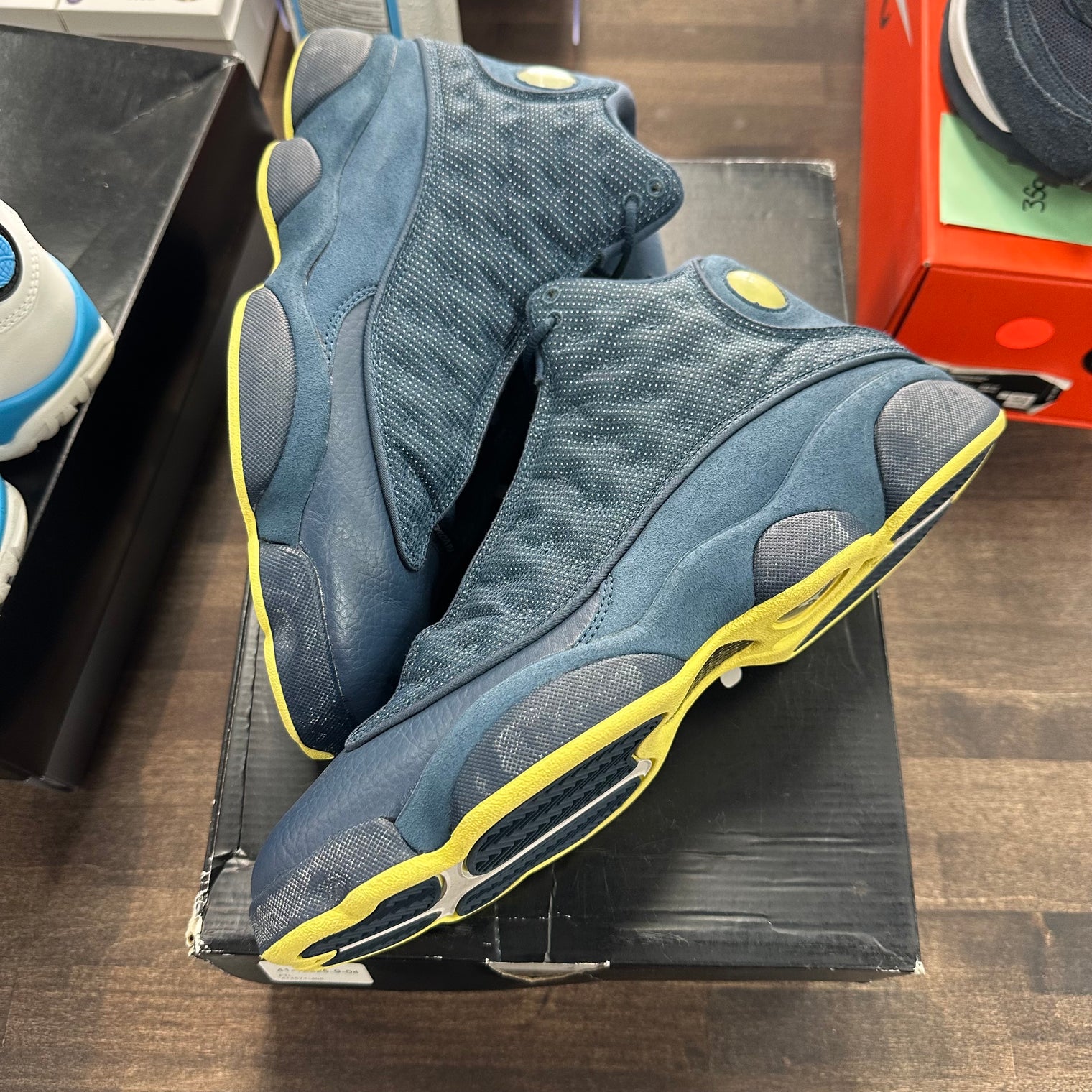 Squadron Blue Jordan 13 Retro (USED)