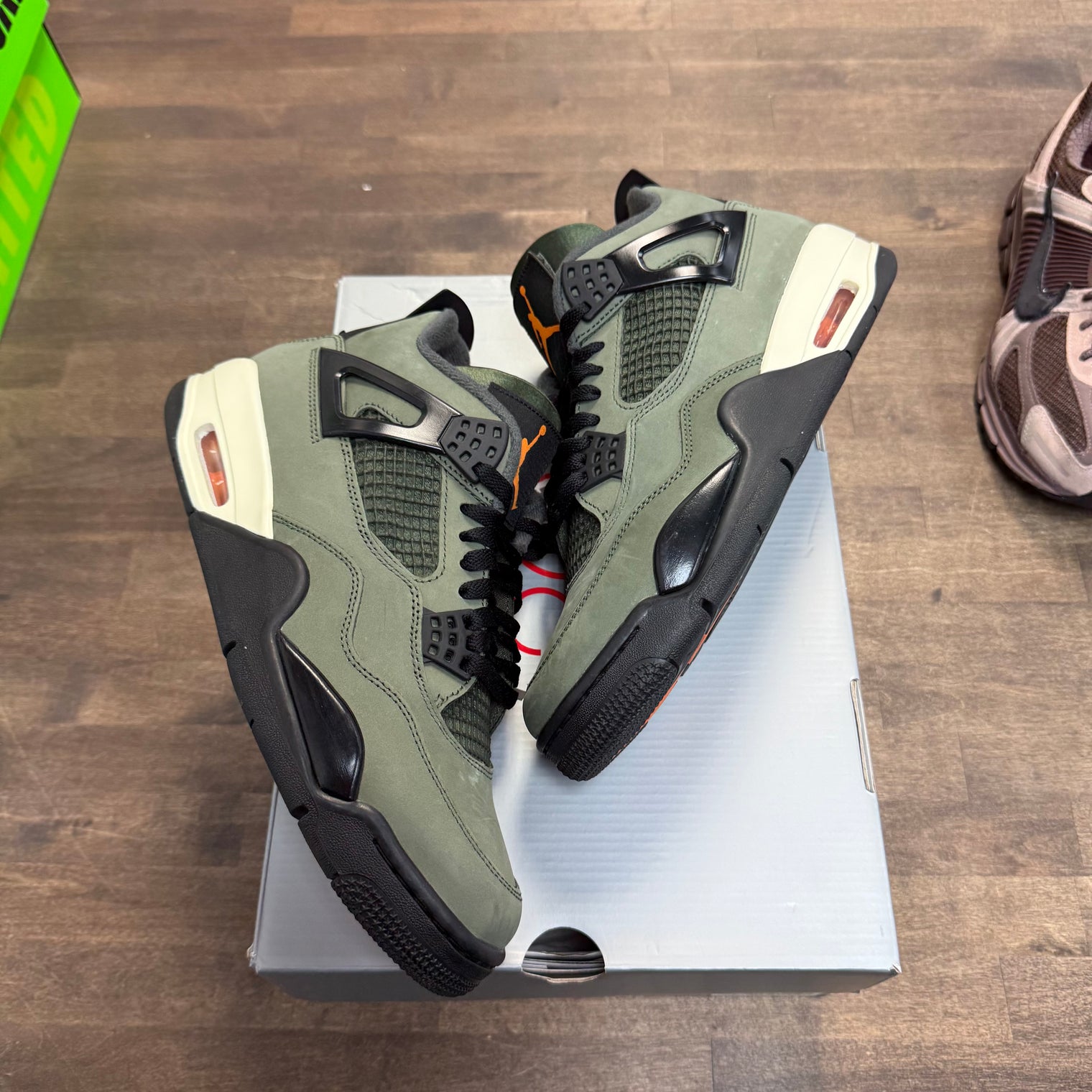 Undefeated Jordan 4 Retro (USED)