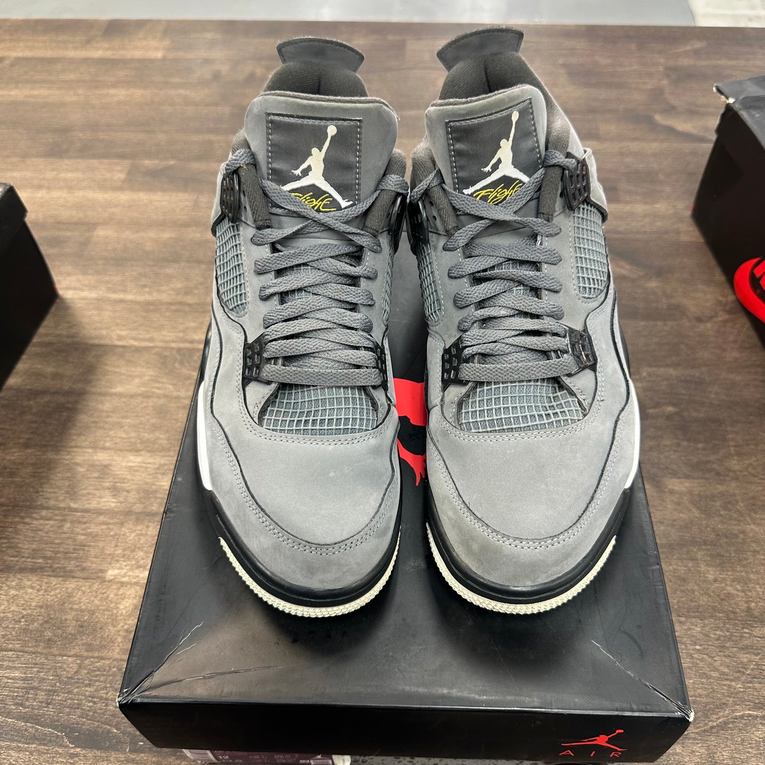 Cool Grey Jordan 4 (USED)