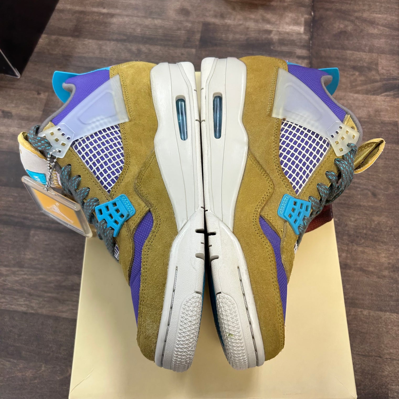 Union Desert Moss Jordan 4 Retro SP (USED)