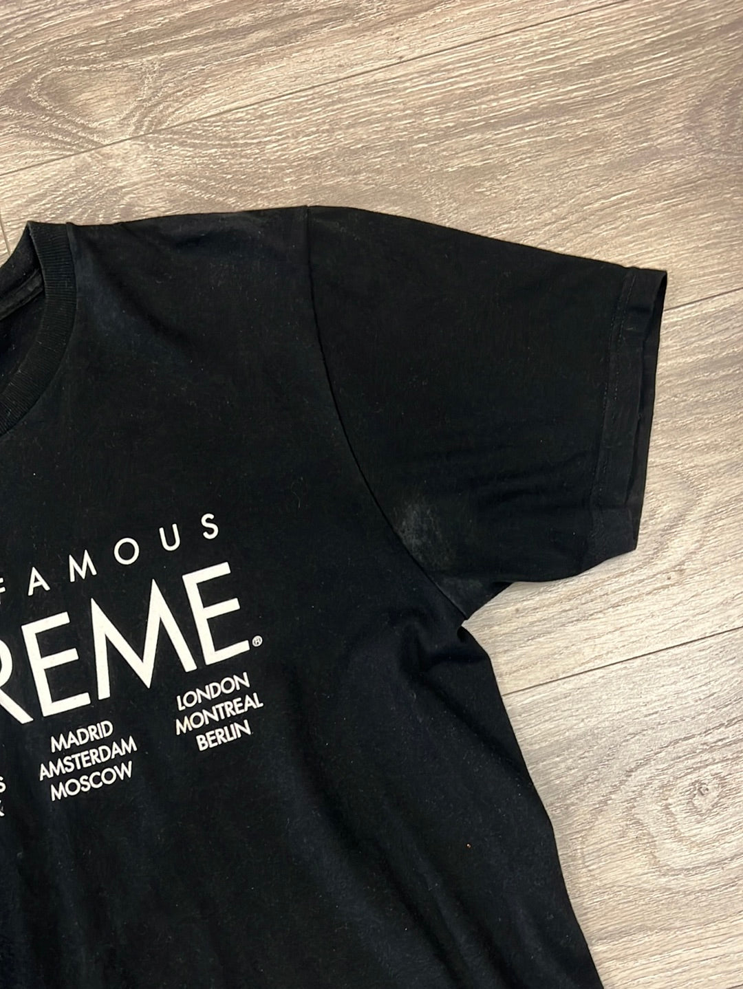 Supreme World Famous Tee (USED)