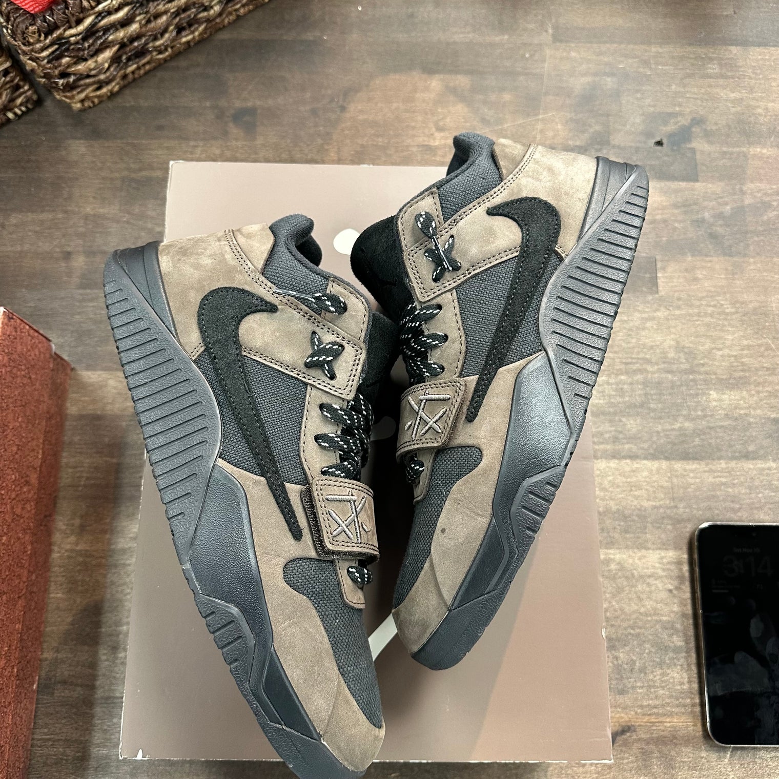 Travis Scott Dark Mocha Jordan Jumpman Jack TR (USED)