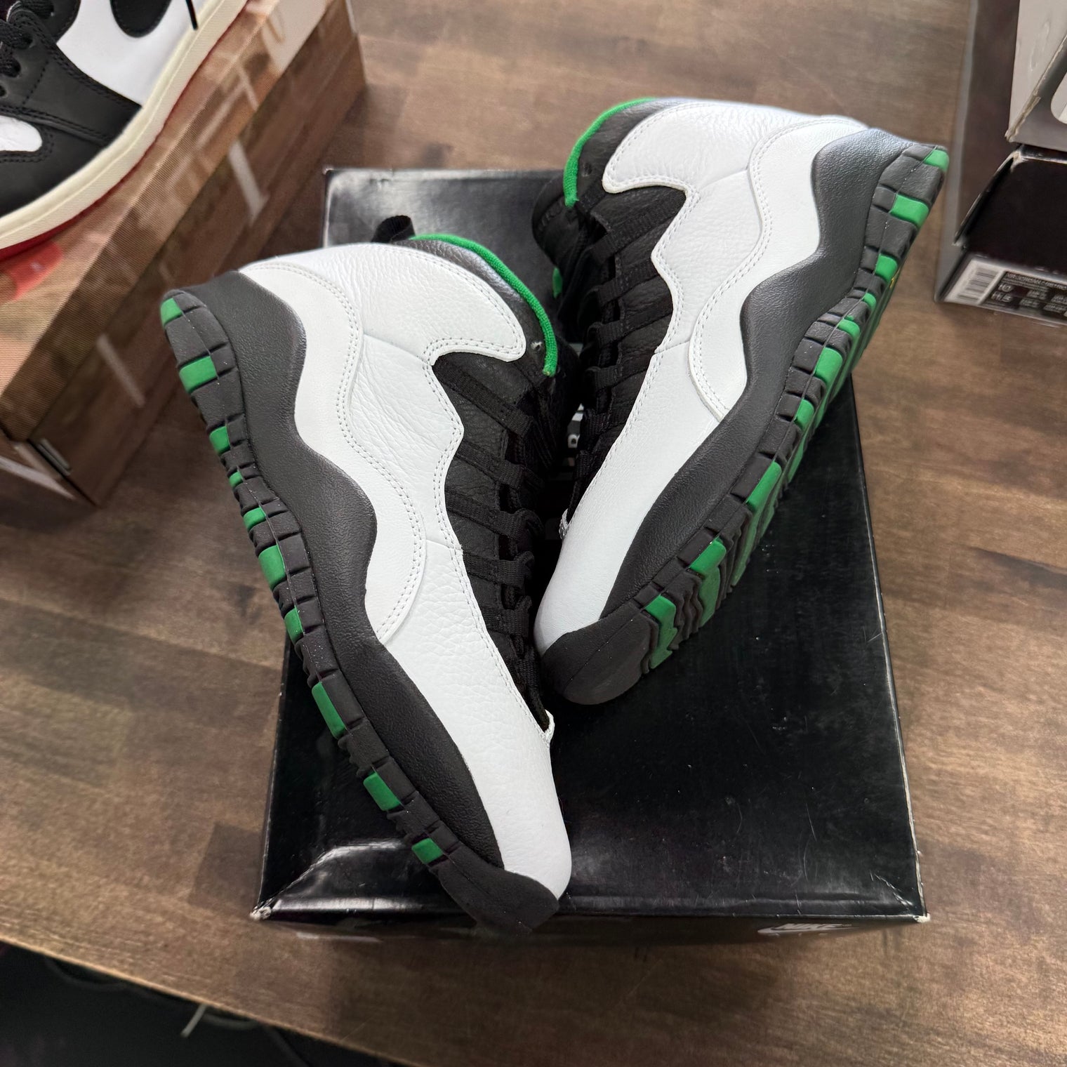 Seattle Jordan 10 Retro (Lightly Worn)